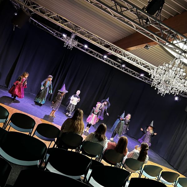 Halloweenproductie - toonmoment kleutermusical en musicalinitiatie